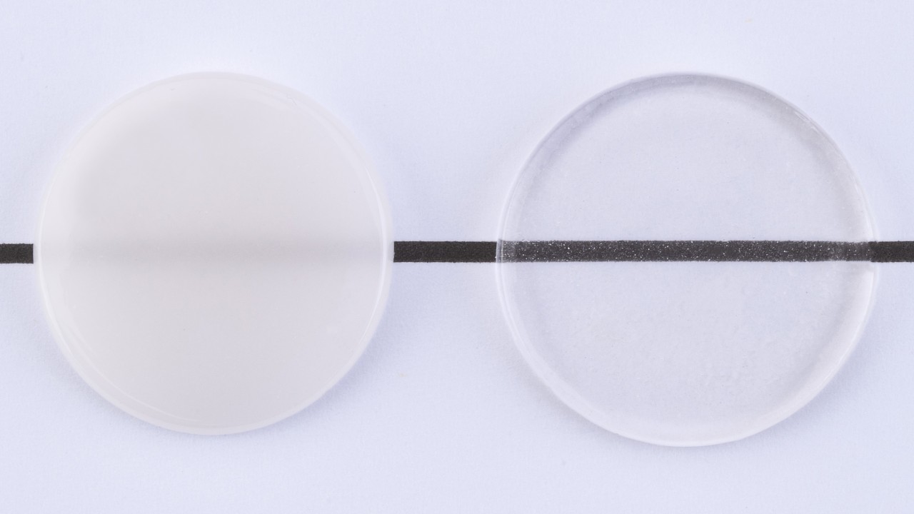 Transparenz von Glaze Fluo und Glaze